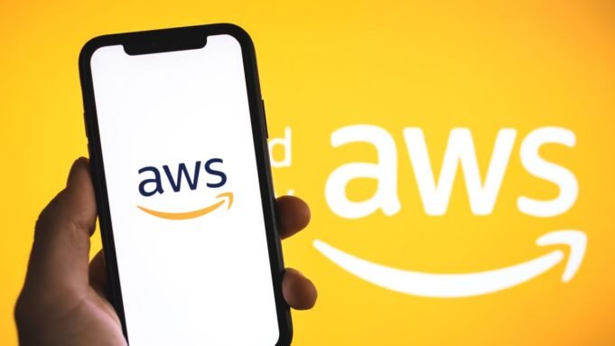 AWS বড় বিভ্রাটের সময় কী ভুল হয়েছিল সে সম্পর্কে আরও AWS বড় বিভ্রাটের সময় কী ভুল হয়েছিল সে সম্পর্কে আরও প্রকাশ করে
 | BanglaKagaj.in