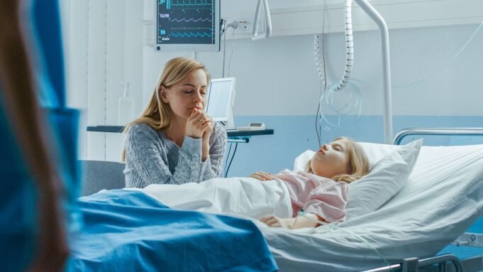 NHS শিশুদের জন্য একটি দ্রুত রক্ত ​​পরীক্ষা করছে যা মাত্র 15 মিনিটের মধ্যে সেপসিস সনাক্ত করতে পারে।

 | BanglaKagaj.in