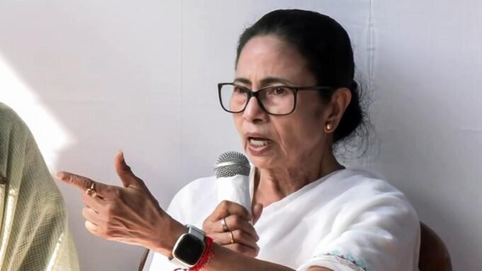 SIR-এর আগে পশ্চিমবঙ্গে বড় আমলাতান্ত্রিক রদবদল; সরাসরি বার্তা, এসডিওদের সরানো Google Preferred Source