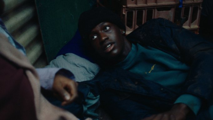 অলি জিনেলির 'দ্য লং স্প্রিং' বাস্তব-জীবনের উদ্বাস্তু গল্পগুলিকে যথাসময়ে টুকরো অলি জিনেলির 'দ্য লং স্প্রিং' বাস্তব-জীবনের উদ্বাস্তু গল্পগুলিকে যথাসময়ে টুকরো টুকরো করে দেয় (এক্সক্লুসিভ ট্রেলার)
 | BanglaKagaj.in