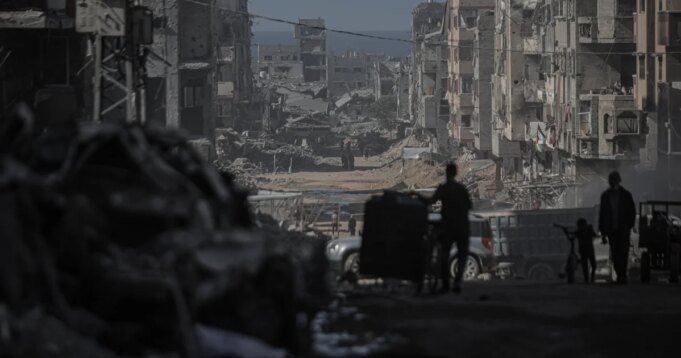 ইসরায়েল বলছে, জিম্মিদের আংশিক ফিরিয়ে দিয়ে হামাস শান্তি চুক্তি লঙ্ঘন করেছে

 | BanglaKagaj.in