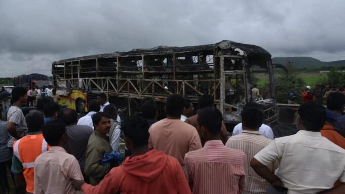 কুর্নুল বাস দুর্ঘটনা: ওড়িশা নিবন্ধিত বাস জড়িত; তেলেঙ্গানা পরিবহন দফতর Google Preferred Source