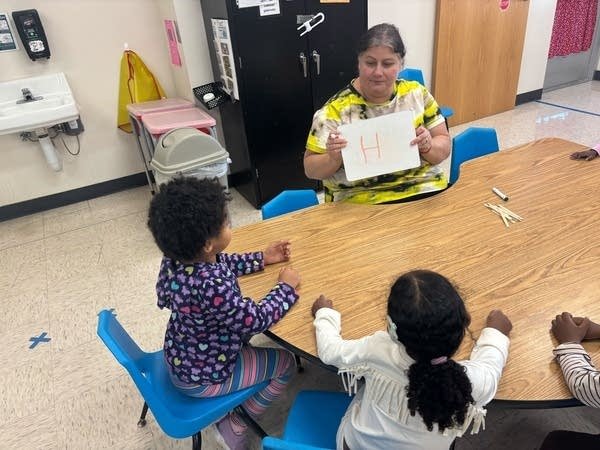 ফেডারেল শাটডাউন হুমকি MN প্রধান শুরু প্রোগ্রাম | BanglaKagaj.in ফেডারেল শাটডাউন হুমকি MN প্রধান শুরু প্রোগ্রাম
 | BanglaKagaj.in