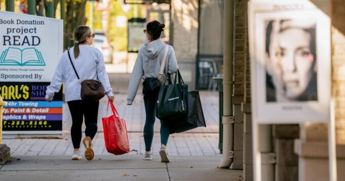 মূল্যস্ফীতির উদ্বেগের কারণে ভোক্তাদের আস্থা আবার কমেছে | BanglaKagaj.in মূল্যস্ফীতির উদ্বেগের কারণে ভোক্তাদের আস্থা আবার কমেছে
 | BanglaKagaj.in