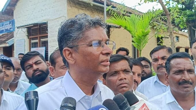 যথীন্দ্র সিদ্দারামাইয়া তার বাবার আদর্শিক উত্তরসূরি সম্পর্কে বলেছিলেন: সতীশ জারকিহোলি Google Preferred Source