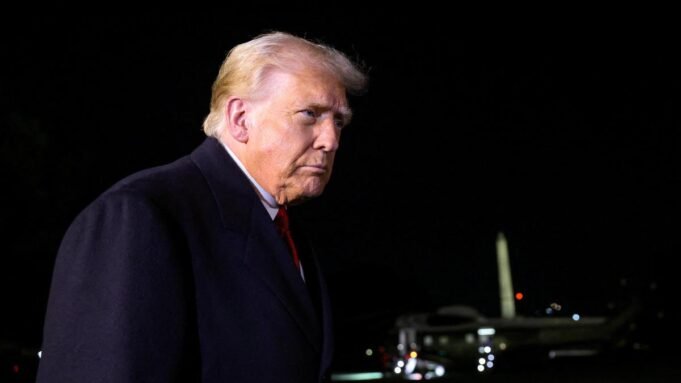 রিগান ঘোষণা প্রত্যাহার করেও ডোনাল্ড ট্রাম্প কানাডাকে 'নোংরা' বলে গালি Google Preferred Source