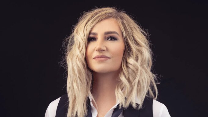 হলিউড পাওয়ার বিজনেস ম্যানেজার আনা ডারপারসেঘিয়ান এই পরামর্শটি শেয়ার করেছেন: Anna DerParseghian