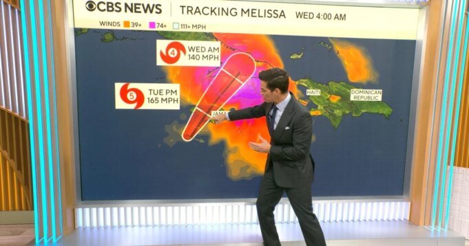 হারিকেন মেলিসাকে ট্র্যাকিং করা হচ্ছে কারণ এটি ধীরে ধীরে ক্যারিবিয়ান হারিকেন মেলিসাকে ট্র্যাকিং করা হচ্ছে কারণ এটি ধীরে ধীরে ক্যারিবিয়ান থেকে জ্যামাইকার দিকে চলে যাচ্ছে
 | BanglaKagaj.in