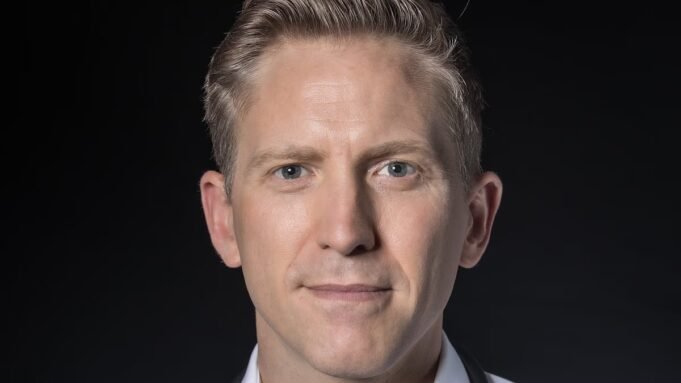 অ্যালকোহল সম্পর্কে সত্য এবং শুধুমাত্র একটি পানীয় আপনার শরীরের জন্য কী করে: DR BRAD MCKAY

 | BanglaKagaj.in