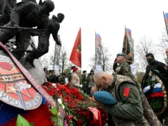 ইউক্রেন বলছে গত 2 বছরে প্রায় 300 রাশিয়ান মাদকাসক্তি বা খারাপ খাবারের কারণে মারা গেছে
| BanglaKagaj.in ইউক্রেন বলছে গত 2 বছরে প্রায় 300 রাশিয়ান মাদকাসক্তি বা খারাপ খাবারের কারণে মারা গেছে
| BanglaKagaj.in