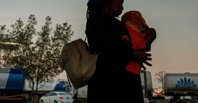 কেন অবিবাহিত মায়েদের সন্তানরা সৌদি আরবে আটকা পড়ে?

 | BanglaKagaj.in