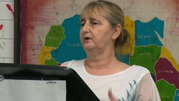 খুন দাদীর কন্যা দয়ার প্রশংসা করেছেন

 | BanglaKagaj.in