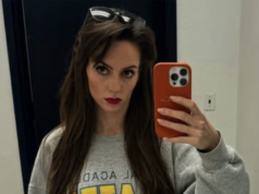 জর্ডন হাডসন একটি সোশ্যাল মিডিয়া পোস্টে তার মজাদার ‘পোশাক’ নকল করেছেন
| BanglaKagaj.in জর্ডন হাডসন একটি সোশ্যাল মিডিয়া পোস্টে তার মজাদার 'পোশাক' নকল করেছেন
| BanglaKagaj.in