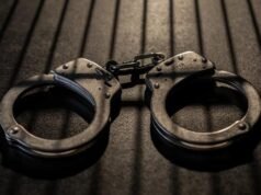 তামিলনাড়ুর কৃষ্ণগিরিতে পাঁচ মাস বয়সী শিশুকে হত্যার অভিযোগে একজন মা এবং তার সমকামী সঙ্গীকে গ্রেপ্তার করা হয়েছে।
| BanglaKagaj.in Google Preferred Source