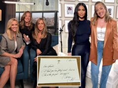 ‘নট স্কিনি বাট নট ফ্যাট’ পডকাস্টার আমান্ডা হিরশ কিম কারদাশিয়ানের সাথে তার সাক্ষাত্কারের সময় যে বিষয়টি নিয়ে ‘চমকে গিয়েছিলেন’ তা প্রকাশ করেছেন
| BanglaKagaj.in 'নট স্কিনি বাট নট ফ্যাট' পডকাস্টার আমান্ডা হিরশ কিম কারদাশিয়ানের সাথে তার সাক্ষাত্কারের সময় যে বিষয়টি নিয়ে 'চমকে গিয়েছিলেন' তা প্রকাশ করেছেন
| BanglaKagaj.in