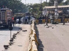 পাকিস্তানের ইসলামাবাদে আদালতের সামনে আত্মঘাতী হামলায় ১২ জন নিহত হয়েছেন
| BanglaKagaj.in Google Preferred Source