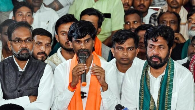 মহারাষ্ট্রের ডাক্তার মারা গেছেন: গারং তার আত্মীয়দের সাথে দেখা করে, Google Preferred Source